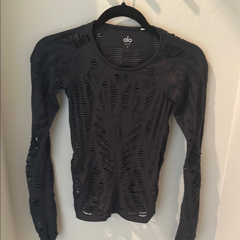 ALO Yoga Dark Gray Wanderer Cutout Distressed Long Sleeve Top